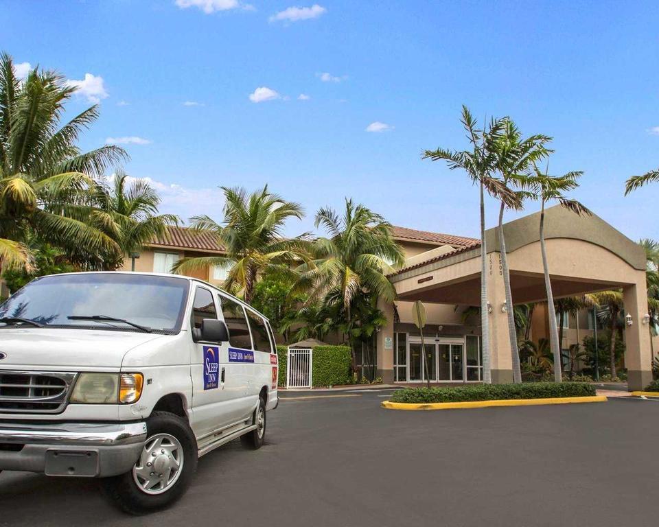 Sleep Inn & Suites Ft Lauderdale International Airport Дания-Бич Экстерьер фото