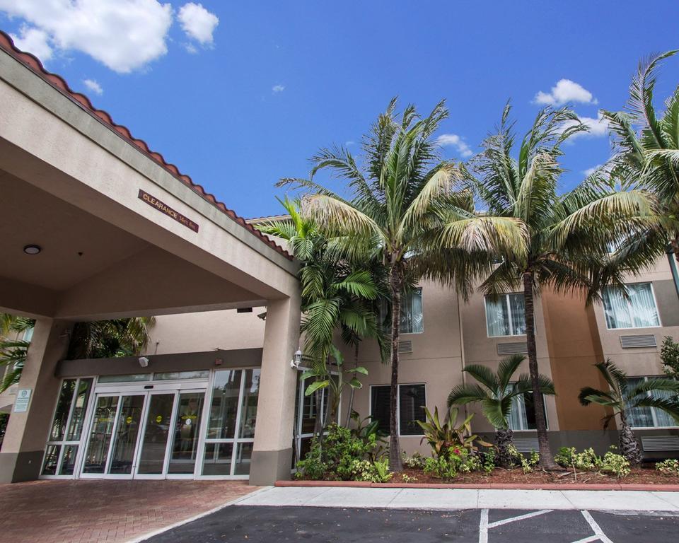 Sleep Inn & Suites Ft Lauderdale International Airport Дания-Бич Экстерьер фото