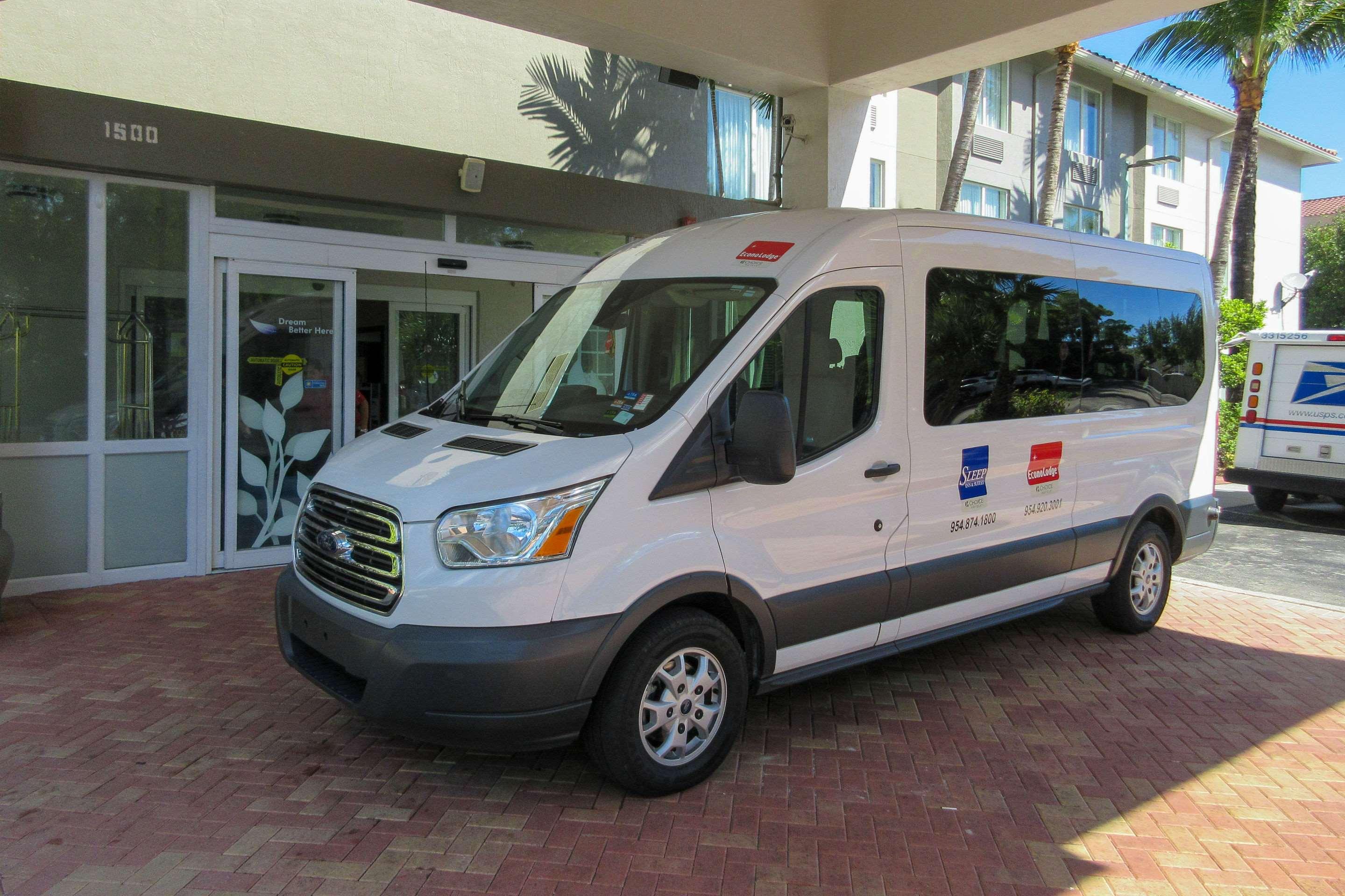 Sleep Inn & Suites Ft Lauderdale International Airport Дания-Бич Экстерьер фото